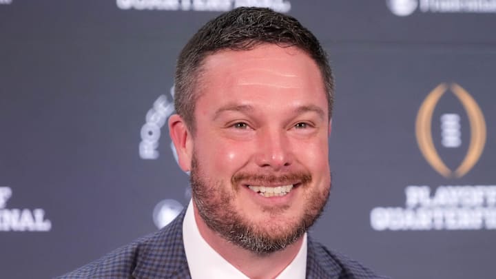 Dec 31, 2024; Los Angeles, California, USA; Oregon Ducks head coach Dan Lanning during the Rose Bowl head coaches press conference at Sheraton Grand LA. Mandatory Credit: Kirby Lee-Imagn Images Dec 31, 2024; Los Angeles, California, USA; Oregon Ducks head coach Dan Lanning during the Rose Bowl head coaches press conference at Sheraton Grand LA. Mandatory Credit: Kirby Lee-Imagn Images