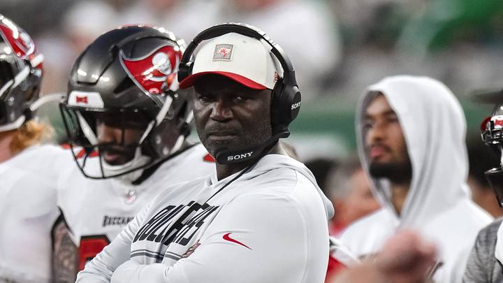 New Jersey, USA; Tampa Bay Buccaneers head coach Todd Bowles looks on during the first half against the New York Jets New Jersey, USA; Tampa Bay Buccaneers head coach Todd Bowles looks on during the first half against the New York Jets