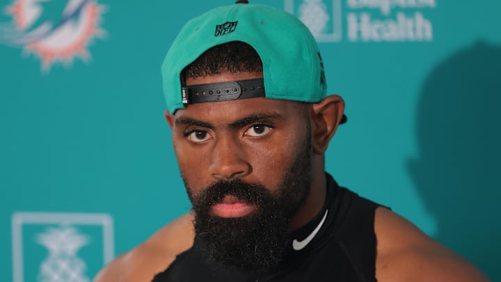 Miami Dolphins linebacker Jordyn Brooks