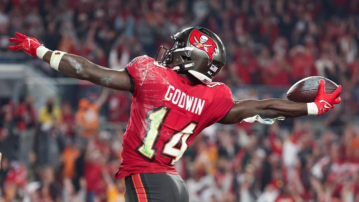 It's Chris Godwin's wide receiver room now! It's Chris Godwin's wide receiver room now!