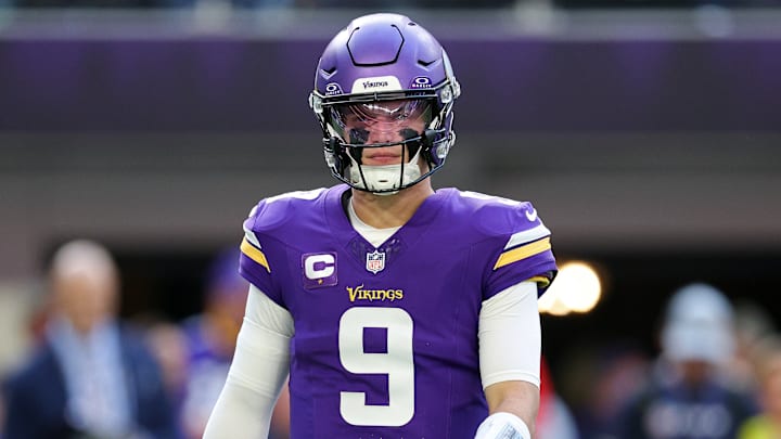 Chicago Bears v Minnesota Vikings - NFL 2025