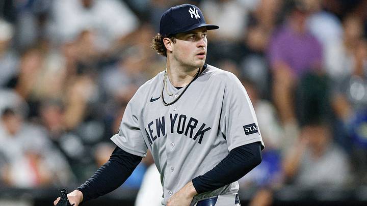 Jul 29, 2026; Chicago, Illinois, USA; New York Yankees starting pitcher Cam Schlittler (31) walks back to the dugout during the sixth inning of a baseball game against the Chicago White Sox at Rate Field. Mandatory Credit: Kamil Krzaczynski-Imagn Images