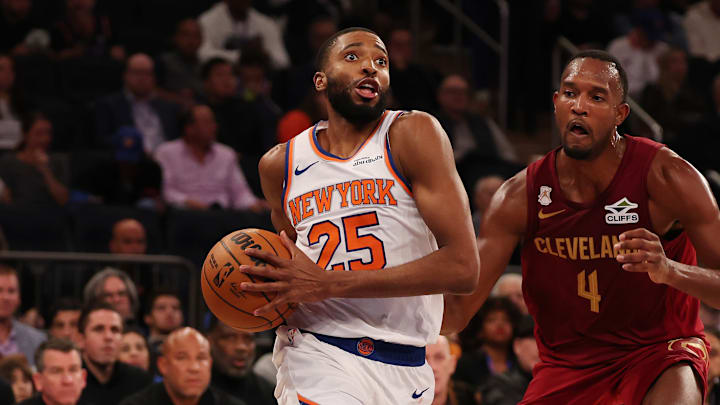 Cleveland Cavaliers v New York Knicks