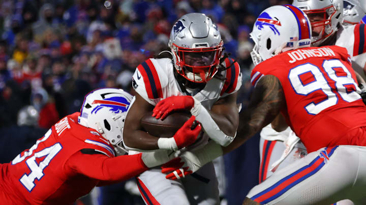 New England Patriots v Buffalo Bills