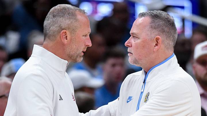 Oct 18, 2026; Indianapolis, IN, USA; Indiana Hoosiers head coach Darian DeVries shakes hands with North Carolina Tar Heels head coach Michael Malone after the game at Gainbridge Fieldhouse. Mandatory Credit: Robert Goddin-Imagn Images Oct 18, 2026; Indianapolis, IN, USA; Indiana Hoosiers head coach Darian DeVries shakes hands with North Carolina Tar Heels head coach Michael Malone after the game at Gainbridge Fieldhouse. Mandatory Credit: Robert Goddin-Imagn Images