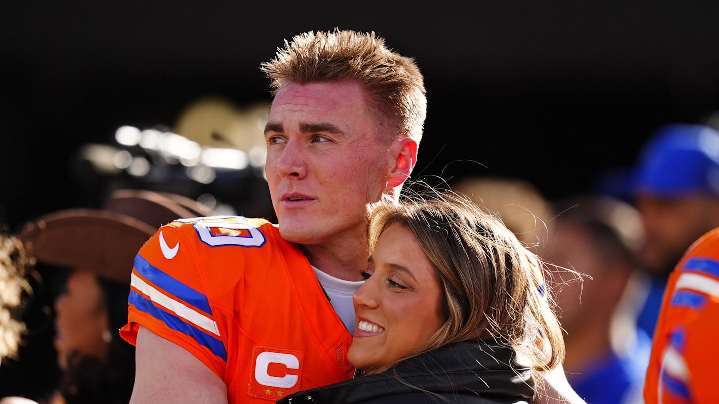 Bo Nix’s Wife Izzy’s Emotional Reaction to Broncos QB’s Letter to Baby Riley