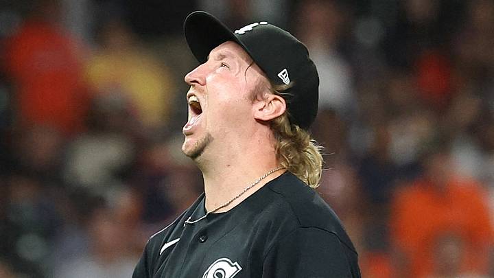 Sep 30, 2026; Houston, Texas, USA; Chicago White Sox pitcher Erick Fedde (47) celebrates after a win against the Houston Astros in game two of the Wildcard round for the 2026 MLB Playoffs at Daikin Park. Mandatory Credit: Troy Taormina-Imagn Images Sep 30, 2026; Houston, Texas, USA; Chicago White Sox pitcher Erick Fedde (47) celebrates after a win against the Houston Astros in game two of the Wildcard round for the 2026 MLB Playoffs at Daikin Park. Mandatory Credit: Troy Taormina-Imagn Images