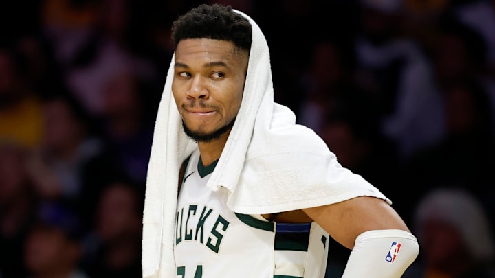 Milwaukee Bucks v Los Angeles Lakers Milwaukee Bucks v Los Angeles Lakers