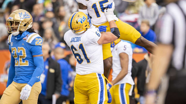 Dec 30, 2022; El Paso, Texas, USA; Pittsburgh Panthers wide receiver Bub Means (15) celebrates with
