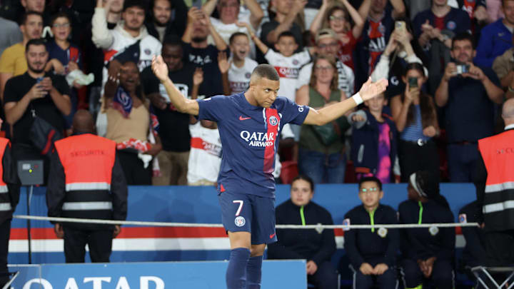 Paris Saint-Germain v RC Lens - Ligue 1 Uber Eats