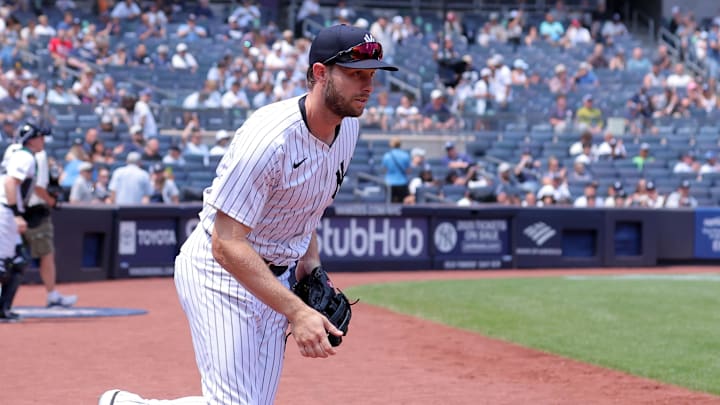 Jul 31, 2025; Bronx, New York, USA; New York Yankees right fielder Austin Slater (29) takes the field before the game against the Tampa Bay Rays at Yankee Stadium. Mandatory Credit: Brad Penner-Imagn Images
