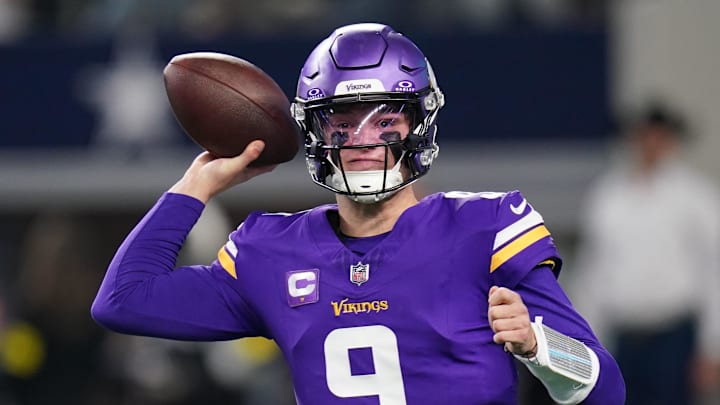 Dec 14, 2025; Arlington, Texas, USA; Minnesota Vikings quarterback J.J. McCarthy (9) throws during the first half against the Dallas Cowboys at AT&T Stadium. Dec 14, 2025; Arlington, Texas, USA; Minnesota Vikings quarterback J.J. McCarthy (9) throws during the first half against the Dallas Cowboys at AT&T Stadium.