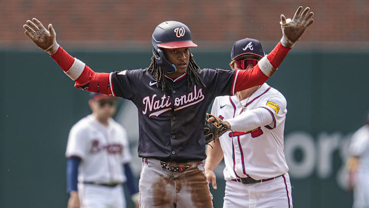 Sep 24, 2025; Cumberland, Georgia, USA; Washington Nationals shortstop CJ Abrams (5) reacts after hitting a double against the Atlanta Braves during the first inning at Truist Park. Mandatory Credit: Dale Zanine-Imagn Images Sep 24, 2025; Cumberland, Georgia, USA; Washington Nationals shortstop CJ Abrams (5) reacts after hitting a double against the Atlanta Braves during the first inning at Truist Park. Mandatory Credit: Dale Zanine-Imagn Images