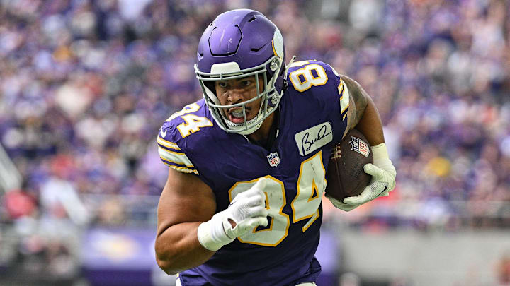 Minnesota Vikings tight end Josh Oliver