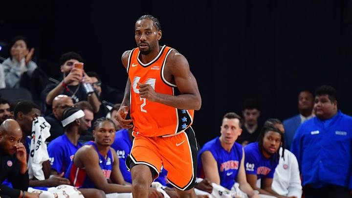 Dec 28, 2025; Inglewood, California, USA; Los Angeles Clippers forward Kawhi Leonard (2) against the Detroit Pistons during the second half at Intuit Dome. Mandatory Credit: Gary A. Vasquez-Imagn Images Dec 28, 2025; Inglewood, California, USA; Los Angeles Clippers forward Kawhi Leonard (2) against the Detroit Pistons during the second half at Intuit Dome. Mandatory Credit: Gary A. Vasquez-Imagn Images