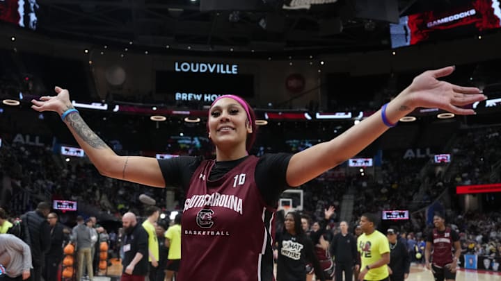 South Carolina basketball alum Kamilla Cardoso