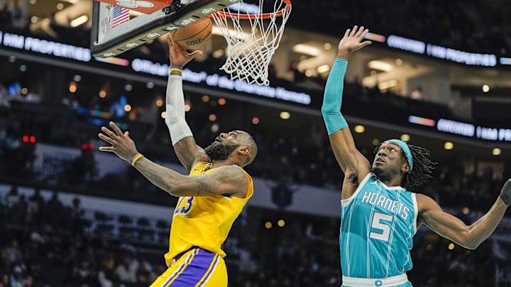 Charlotte Hornets, LeBron James, Mark Williams