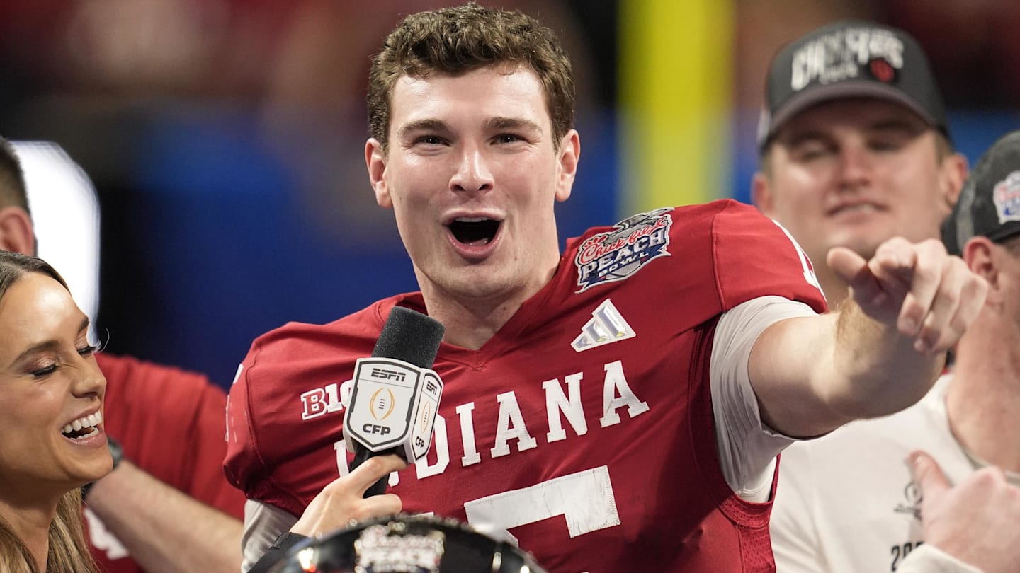 What Fernando Mendoza Said After Indiana Football's Blowout Win vs Oregon