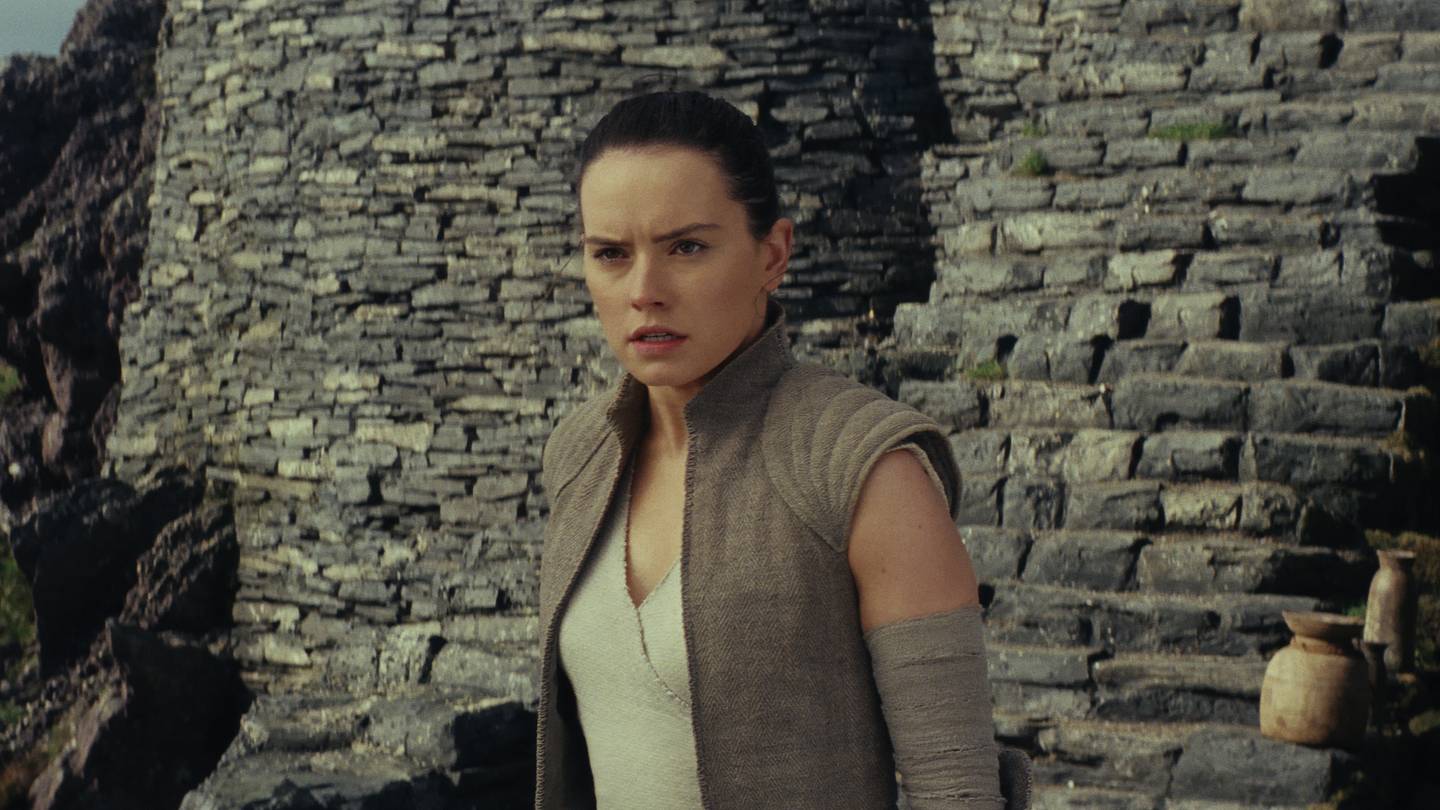 Daisy Ridley wants John Boyega to return to Star Wars