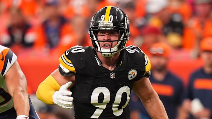 Pittsburgh Steelers linebacker T.J. Watt plays during a game.