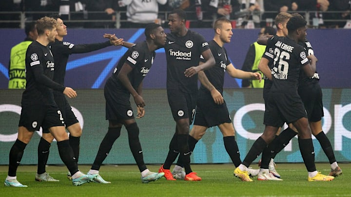 L'Eintracht Francfort s'offre une précieuse victoire contre l'OM (2-1).