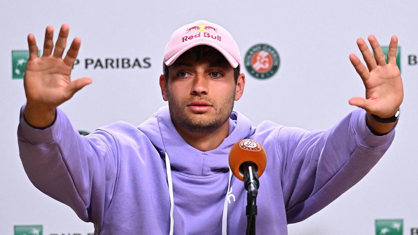 Flavio Cobolli Tells Girlfriend Matilde Galli to 'Stay Home' Before French Open Final