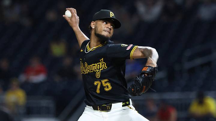 Sep 1, 2026; Pittsburgh, Pennsylvania, USA; Pittsburgh Pirates relief pitcher Camilo Doval (75) pitches against the San Francisco Giants during the seventh inning at PNC Park. Mandatory Credit: Charles LeClaire-Imagn Images Sep 1, 2026; Pittsburgh, Pennsylvania, USA; Pittsburgh Pirates relief pitcher Camilo Doval (75) pitches against the San Francisco Giants during the seventh inning at PNC Park. Mandatory Credit: Charles LeClaire-Imagn Images