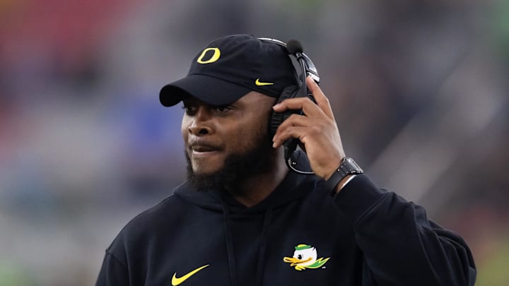 Jan 1, 2024; Glendale, AZ, USA; Oregon Ducks offensive line coach A'Lique Terry against the Liberty Flames during the 2024 Fiesta Bowl at State Farm Stadium. 