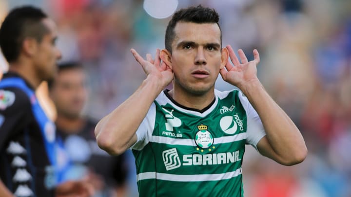 Juan Pablo 'Chato' Rodríguez vivió más de 650 partidos en la Primera División de México. Juan Pablo 'Chato' Rodríguez vivió más de 650 partidos en la Primera División de México.