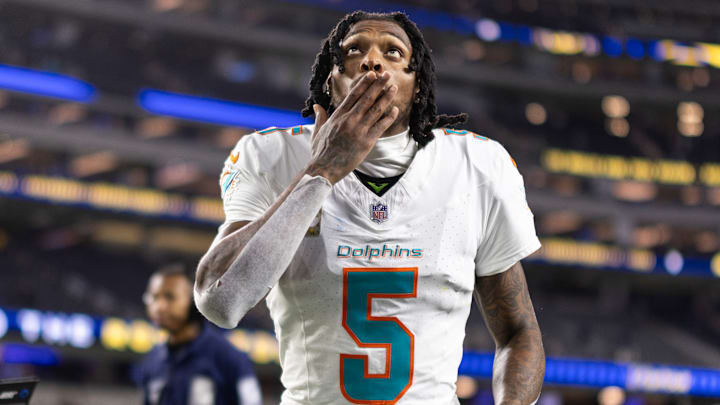 Miami Dolphins v Los Angeles Rams