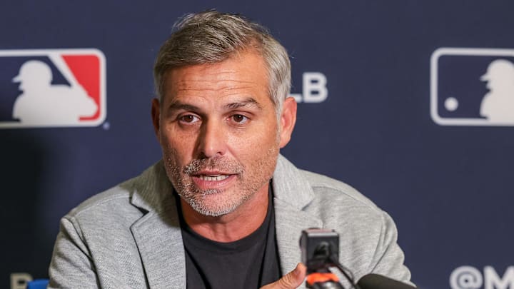 Dec 8, 2025; Orlando, FL, USA; Tampa Bay Rays manager Kevin Cash speaks with the media during the 2025 MLB Winter Meetings at Signia by Hilton Hotel. Dec 8, 2025; Orlando, FL, USA; Tampa Bay Rays manager Kevin Cash speaks with the media during the 2025 MLB Winter Meetings at Signia by Hilton Hotel.