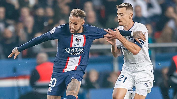 Le PSG va retrouver l'OM en Coupe de France. Le PSG va retrouver l'OM en Coupe de France.