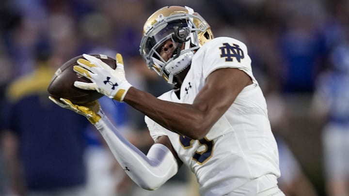 Notre Dame Fighting Irish wide receiver Tobias Merriweather makes a catch