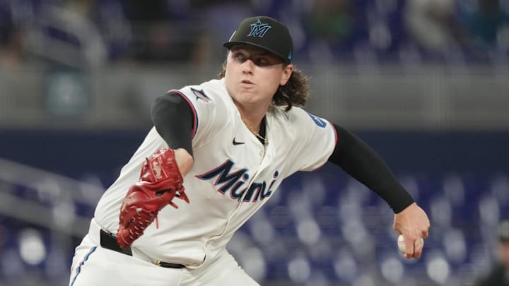 Sep 11, 2025; Miami, Florida, USA;  Miami Marlins starting pitcher Ryan Weathers (35) pitches in the first inning against the Washington Nationals at loanDepot Park. Mandatory Credit: Jim Rassol-Imagn Images