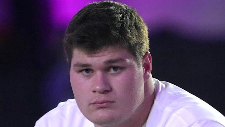 Jan 30, 2025; Orlando, FL, USA; AFC center Tyler Linderbaum of the Baltimore Ravens during the Pro Bowl Skills Challenge at Nicholson Fieldhouse. Mandatory Credit: Kirby Lee-Imagn Images Jan 30, 2025; Orlando, FL, USA; AFC center Tyler Linderbaum of the Baltimore Ravens during the Pro Bowl Skills Challenge at Nicholson Fieldhouse. Mandatory Credit: Kirby Lee-Imagn Images