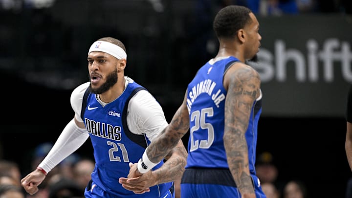 Mar 31, 2025; Dallas, Texas, USA; Dallas Mavericks center Daniel Gafford (21) and forward P.J. Washington (25) in action during the game between the Dallas Mavericks and the Brooklyn Nets at the American Airlines Center. Mandatory Credit: Jerome Miron-Imagn Images Mar 31, 2025; Dallas, Texas, USA; Dallas Mavericks center Daniel Gafford (21) and forward P.J. Washington (25) in action during the game between the Dallas Mavericks and the Brooklyn Nets at the American Airlines Center. Mandatory Credit: Jerome Miron-Imagn Images