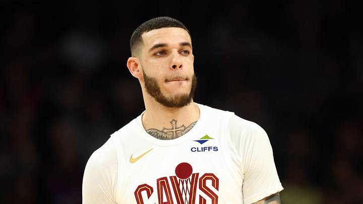 Former Cleveland Cavaliers guard Lonzo Ball (2) against the Phoenix Suns at Mortgage Matchup Center on Jan. 30, 2026.