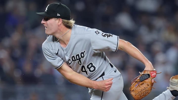 Chicago White Sox pitcher Jonathan Cannon (48) throws against the New York Yankees at Yankee Stadium.