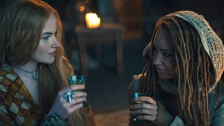 Elayne Trakand (Ceara Coveney) and Aviendha (Ayoola Smart) in The Wheel of Time season 3.