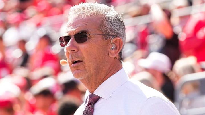 Former Ohio State Buckeyes football coach Urban Meyer could have a conversation about replacing Billy Napier at Florida