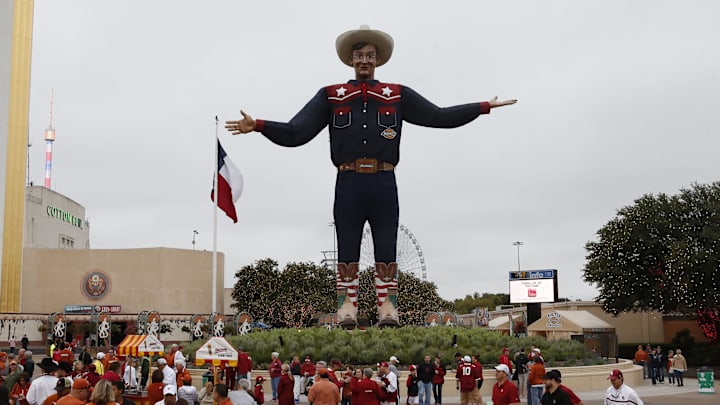 A general view of Big Tex at the Texas state fair prior to the Red River showdown at the Cotton Bowl. 