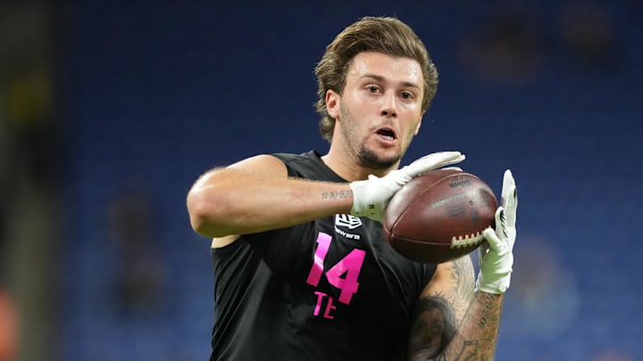 Feb 27, 2026; Indianapolis, IN, USA; Michigan tight end Marlin Klein (TE14) during the NFL Scouting Combine at Lucas Oil Stadium. Mandatory Credit: Kirby Lee-Imagn Images