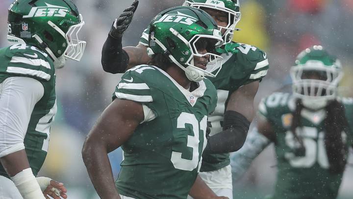 New York Jets defensive end David Bailey New York Jets defensive end David Bailey