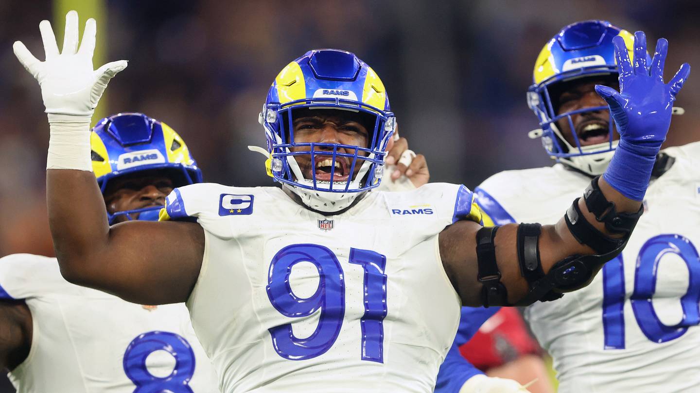 Packers-Lions Clash: High Stakes for Playoff Hopefuls