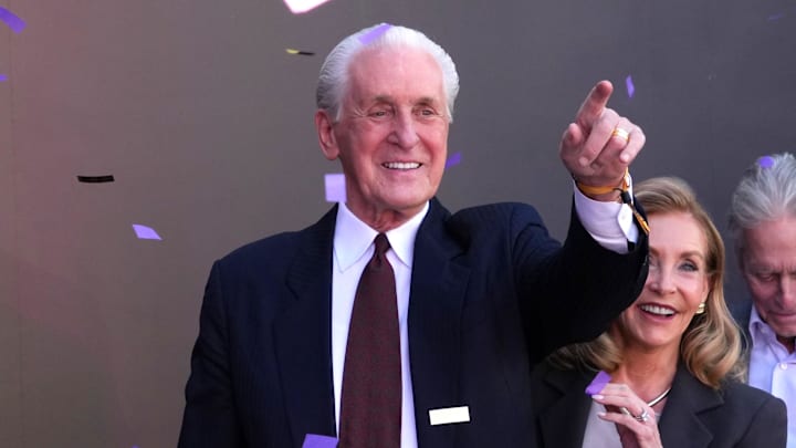 Los Angeles Lakers former coach Pat Riley (Mandatory Credit: Kirby Lee-Imagn Images)