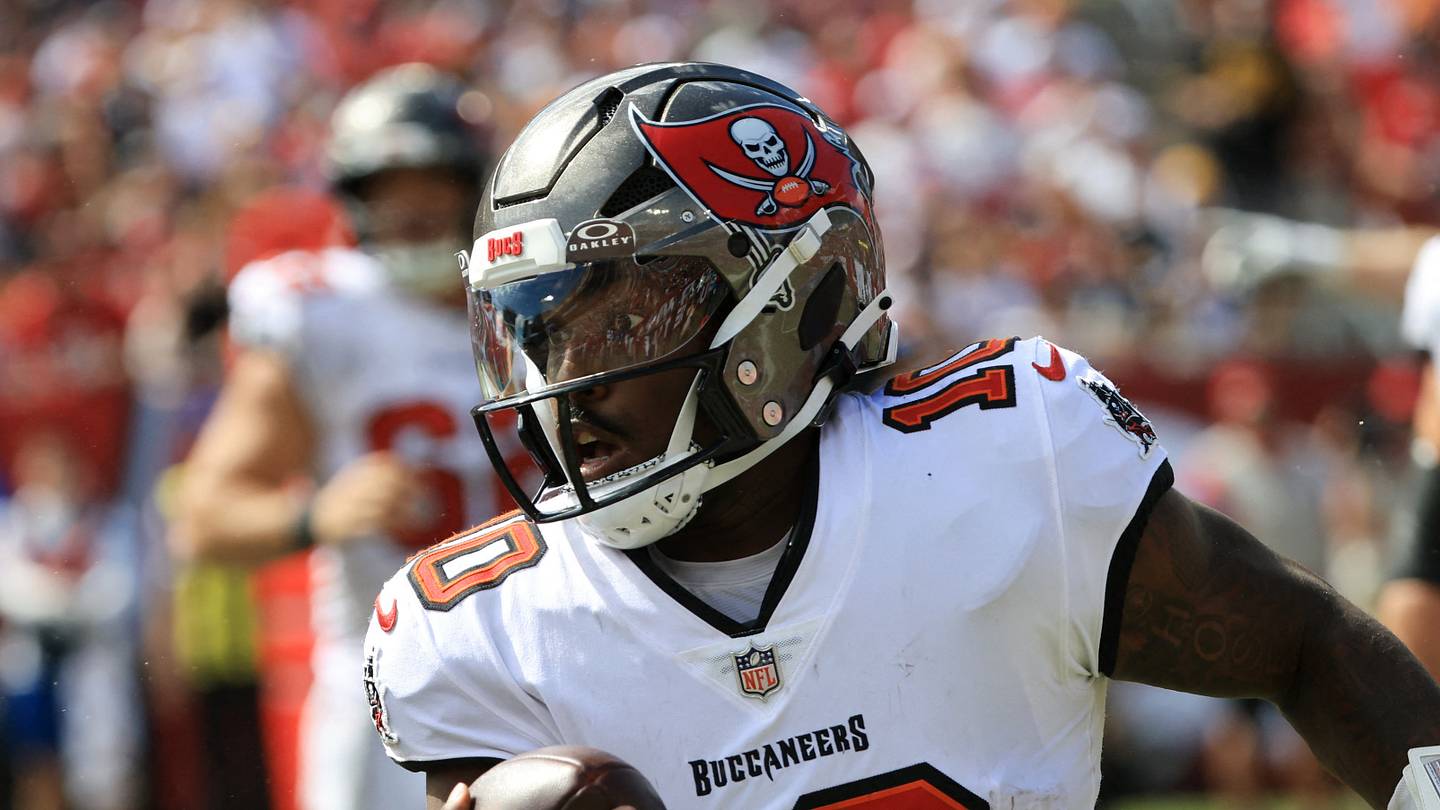 Steelers Defeat Buccaneers 26-19 in Overtime Thriller