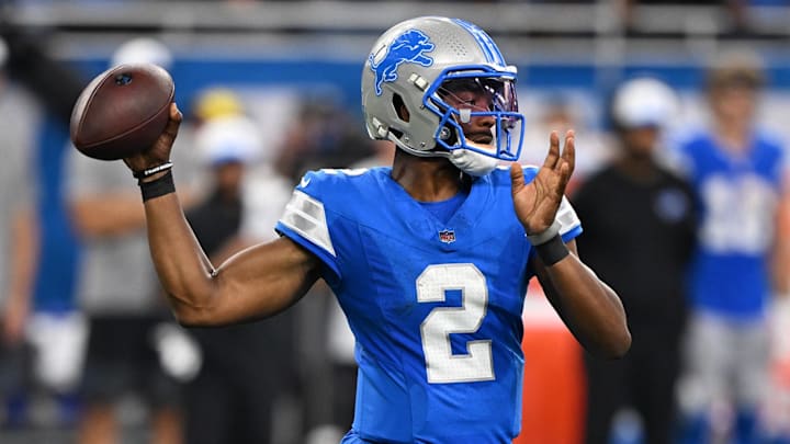 Detroit Lions quarterback Hendon Hooker (2) throws the ball against the Miami Dolphins in the fourth quarter Detroit Lions quarterback Hendon Hooker (2) throws the ball against the Miami Dolphins in the fourth quarter