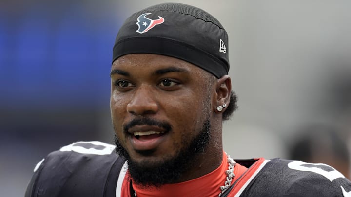 Houston Texans linebacker Azeez Al-Shaair 