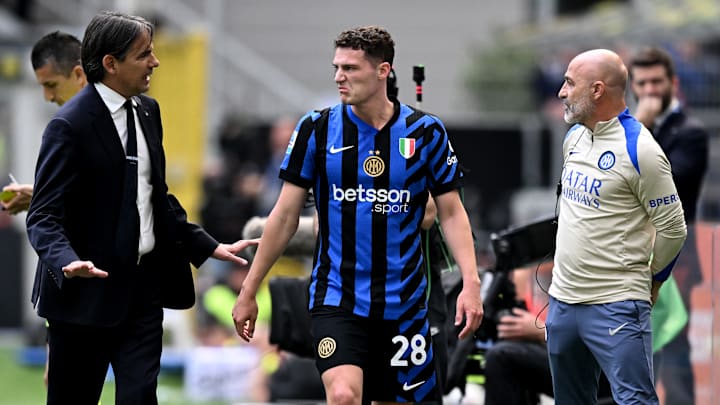 Benjamin Pavard tuvo que abandonar el partido del Inter de Milán contra la Roma, por su lesión