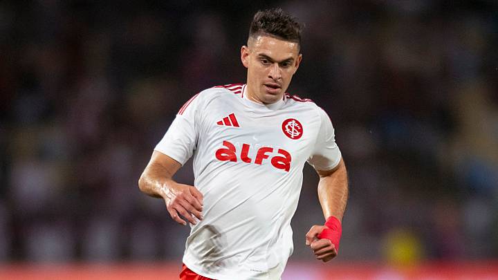 Machte sich bei Eintracht Frankfurt einst unsterblich und schnürt seine Schuhe künftig wieder in Argentinien: Rafael Santos Borré